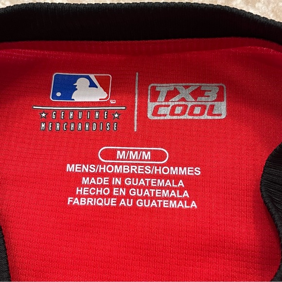 Cincinnati Reds Shirt Adult Medium Red Black MLB Baseball Logo VNeck Lightweight - Picture 3 of 7